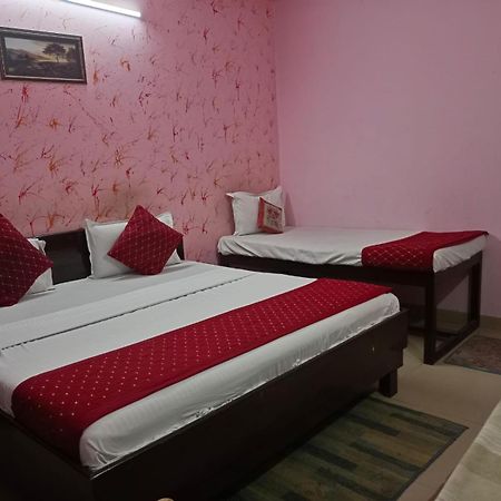 Airport Hotel Pariksheet Inn Νέο Δελχί Εξωτερικό φωτογραφία