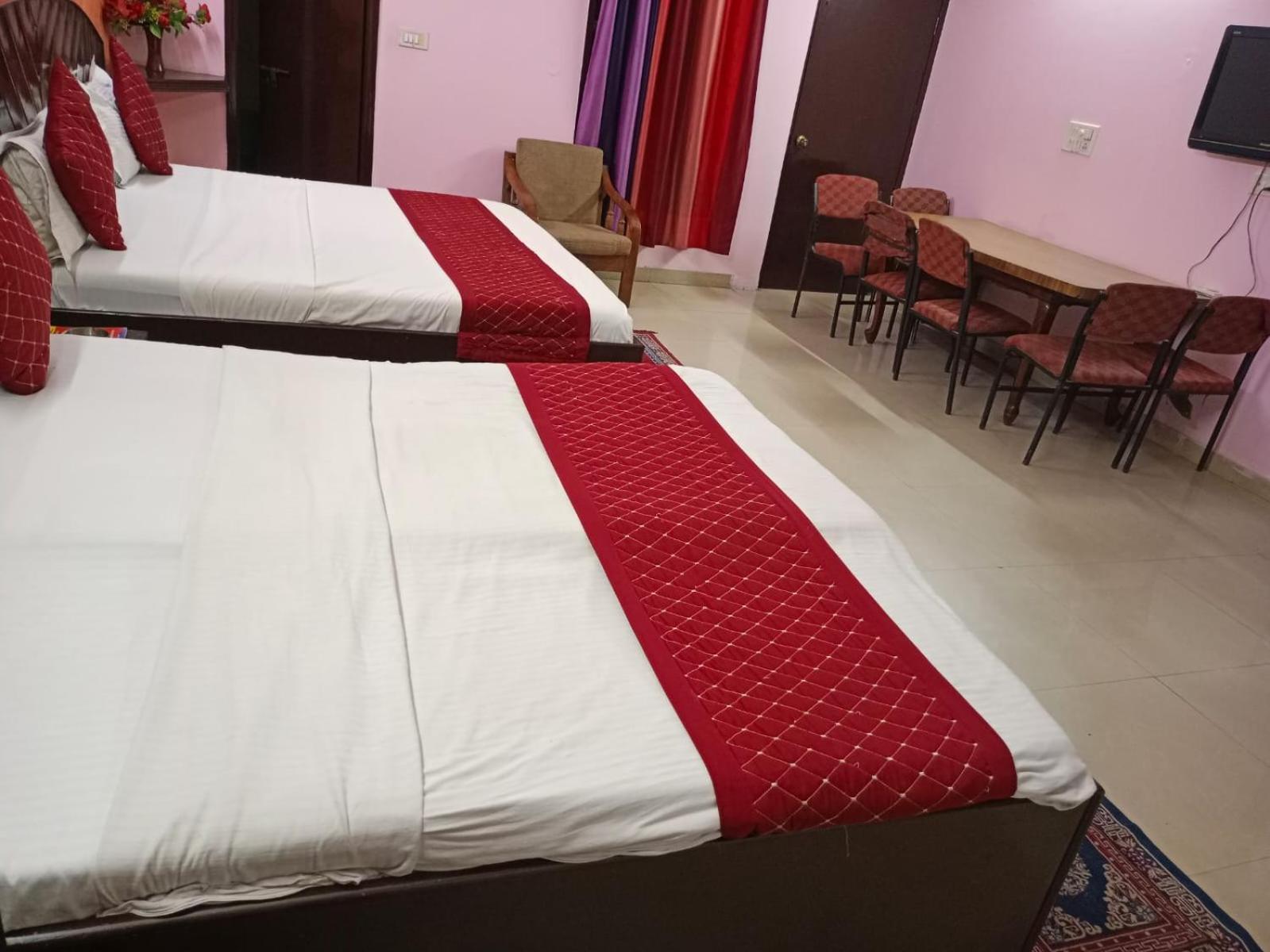 Airport Hotel Pariksheet Inn Νέο Δελχί Εξωτερικό φωτογραφία