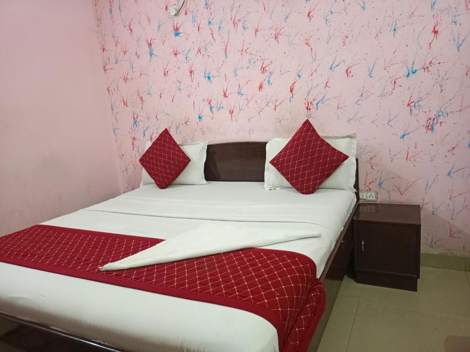 Airport Hotel Pariksheet Inn Νέο Δελχί Εξωτερικό φωτογραφία