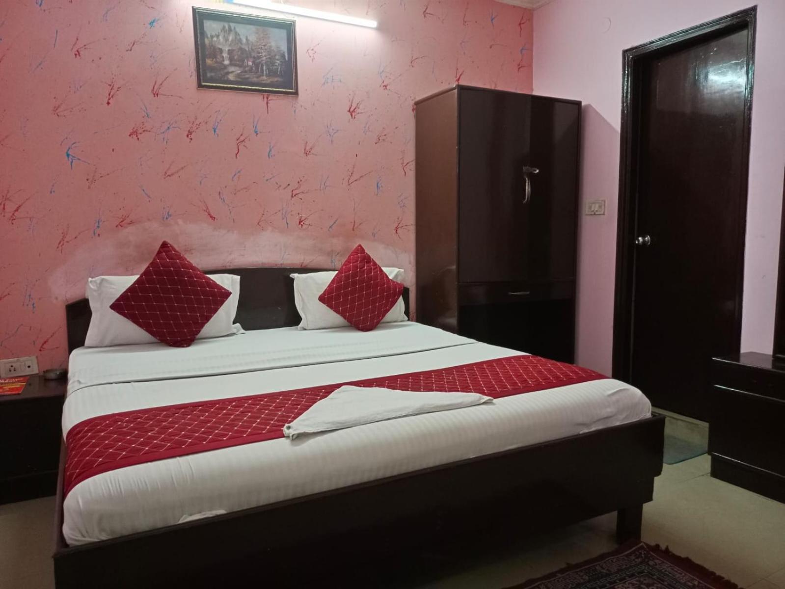 Airport Hotel Pariksheet Inn Νέο Δελχί Εξωτερικό φωτογραφία