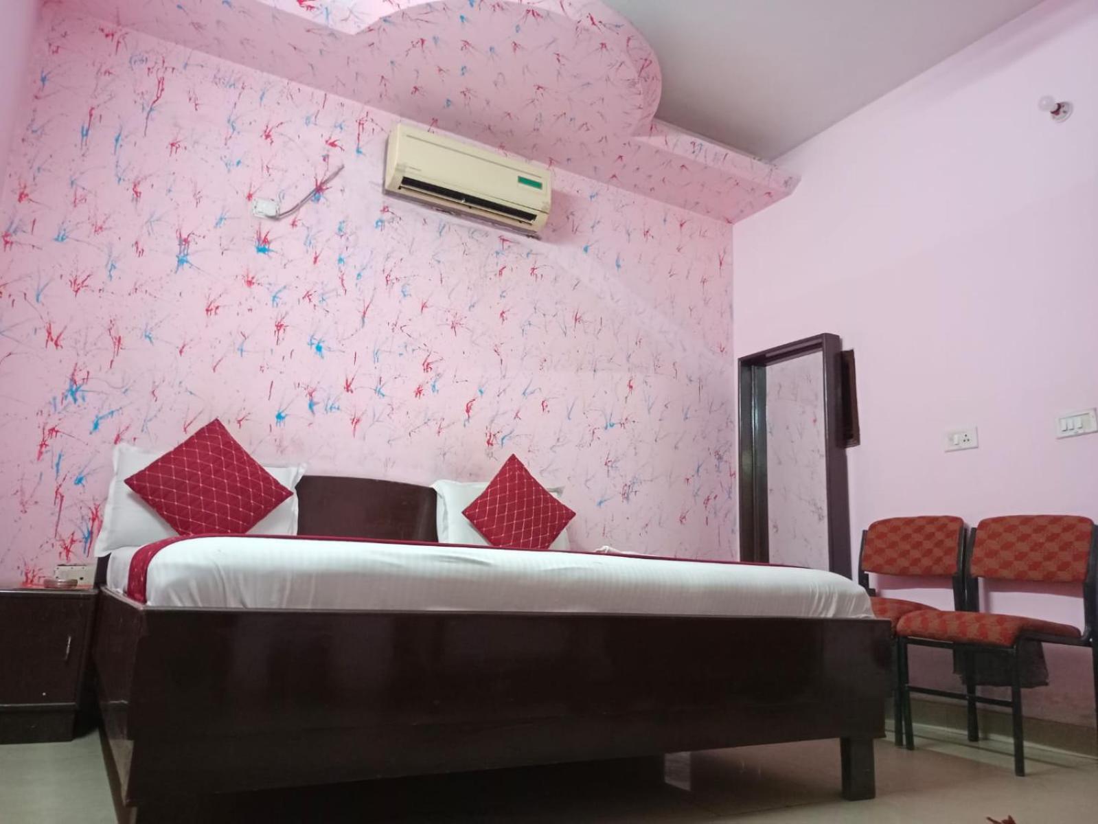 Airport Hotel Pariksheet Inn Νέο Δελχί Εξωτερικό φωτογραφία