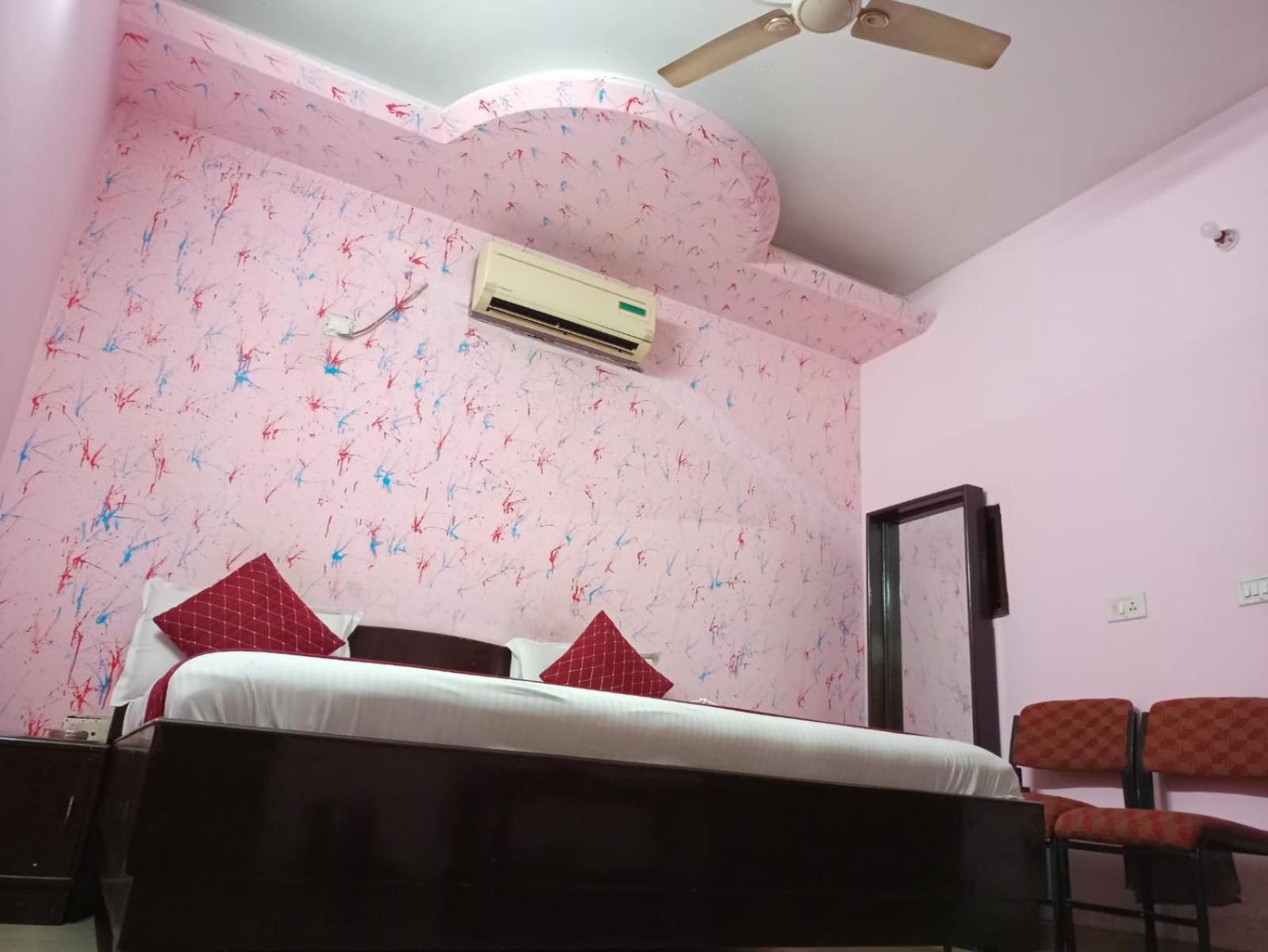 Airport Hotel Pariksheet Inn Νέο Δελχί Εξωτερικό φωτογραφία